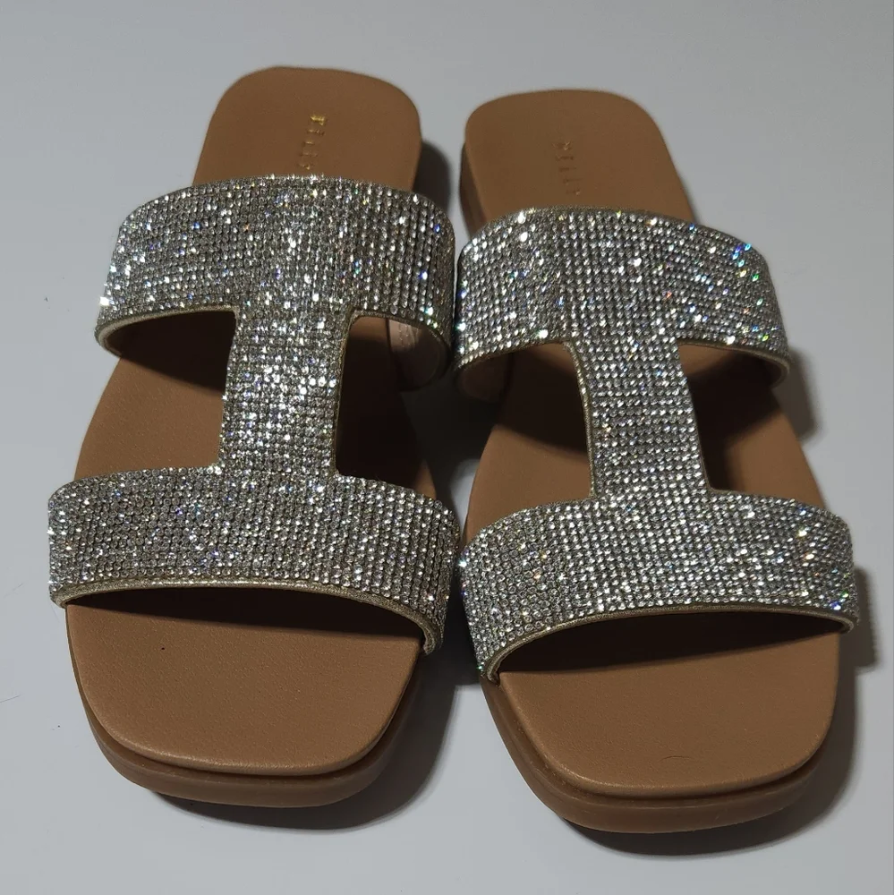 Kelly & Katie Silver Tan Sandals with Glitter Straps - Picture 3 of 3